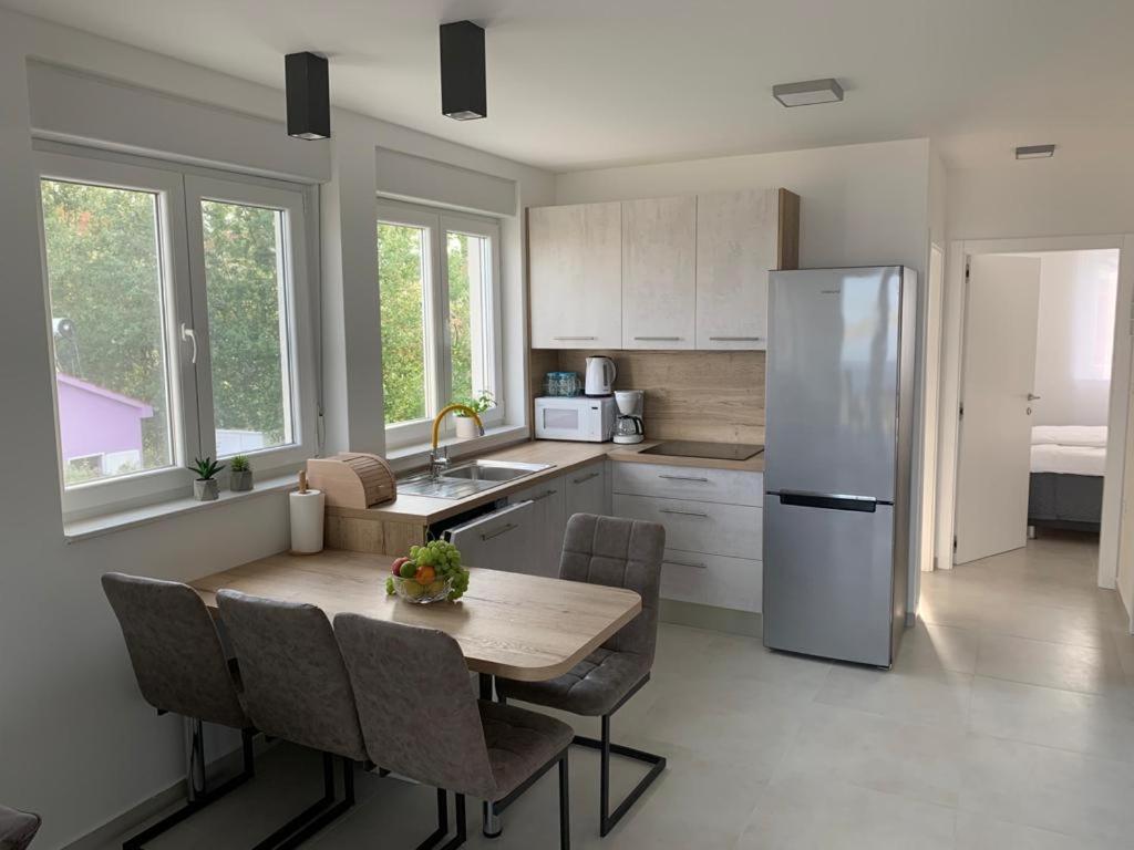 Apartmani Sunside Nin Exterior foto