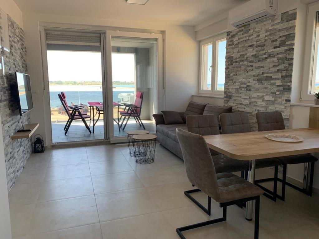 Apartmani Sunside Nin Exterior foto